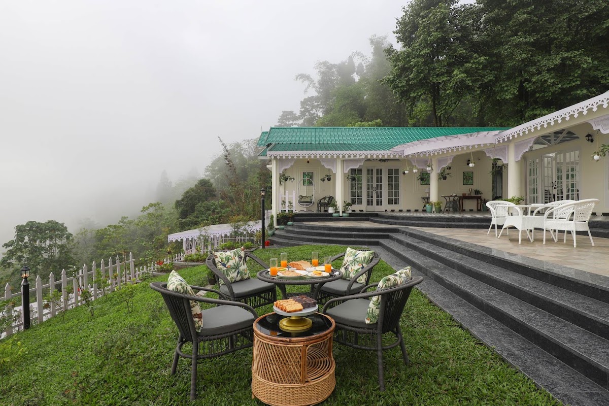 StayVista at Forktail House | Villa with Private Pool in Darjeeling