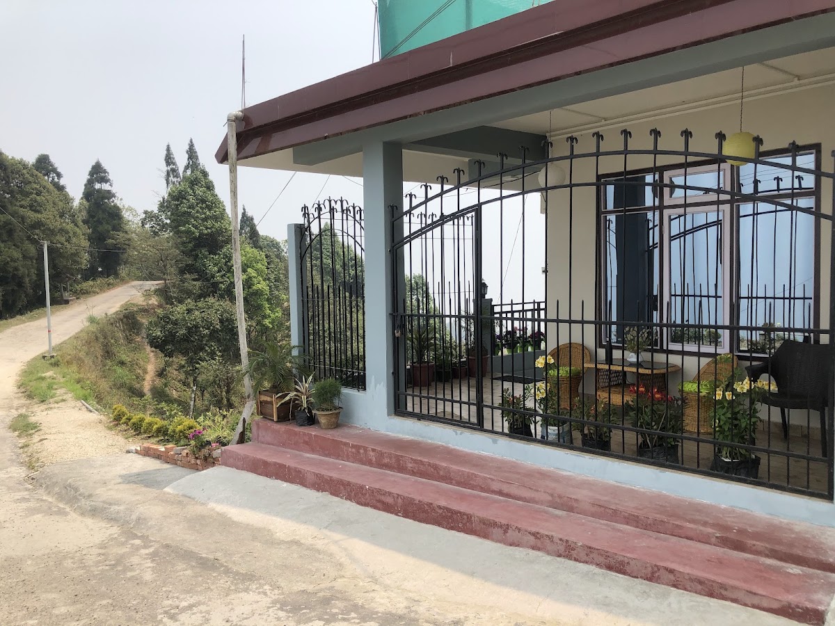 Sunshine Homestay Tinchulay