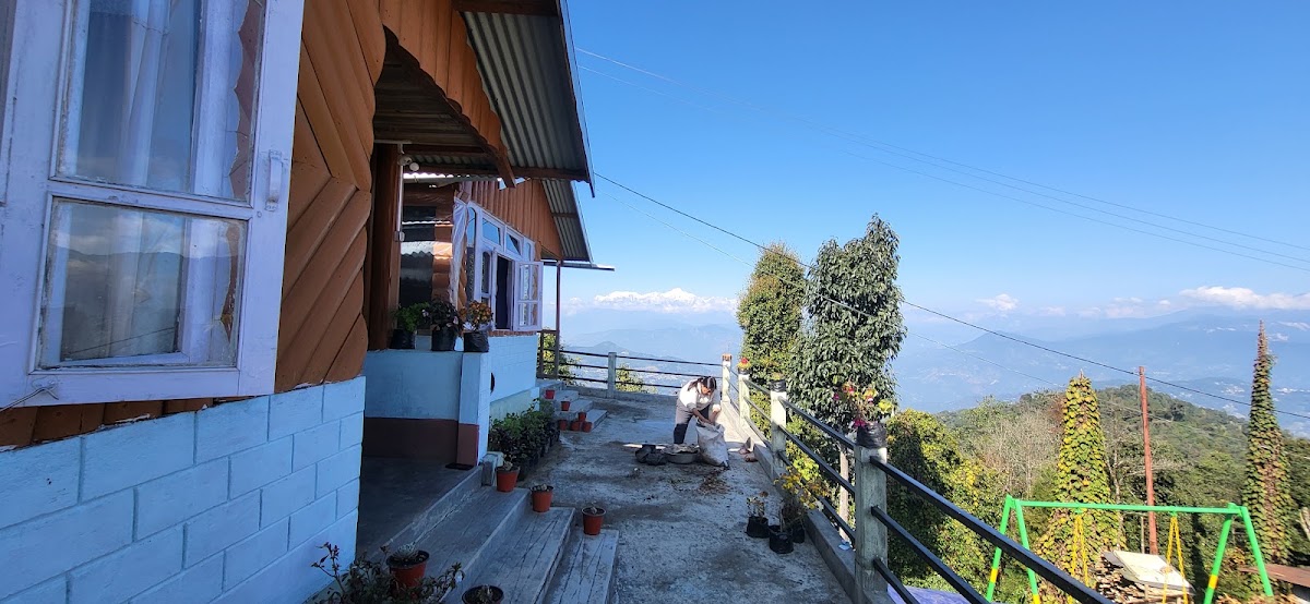 Lap of Nature Homestay associated with Miknaon