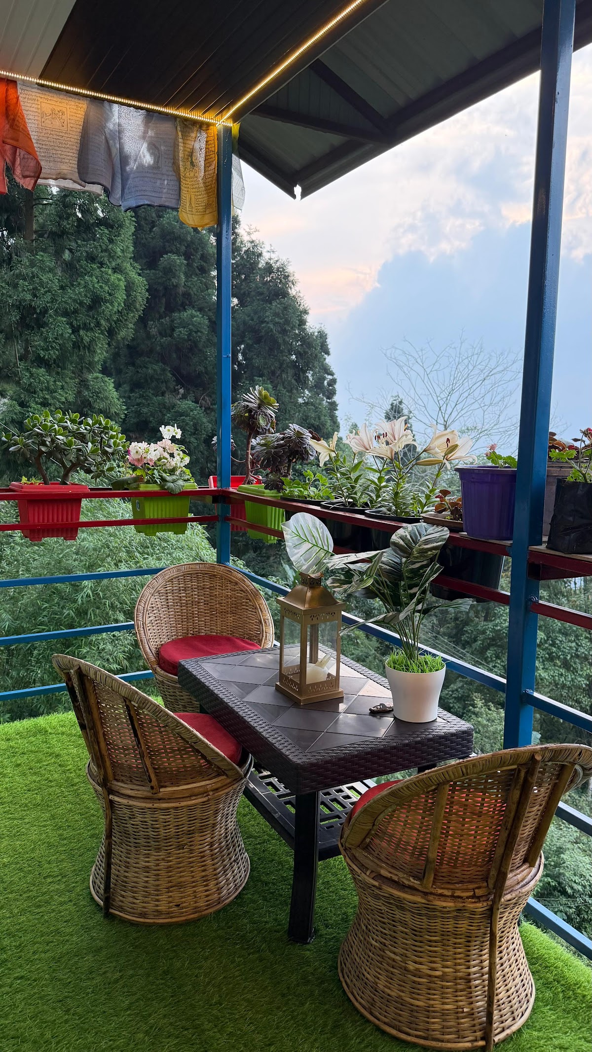 Orange Sky Ghising Home Stay